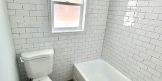 Charming 2 bed 1 bath near tower district Gallery 24