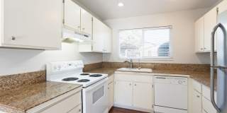 2 bedroom, 1 bathroom in Loveland. Gallery 8