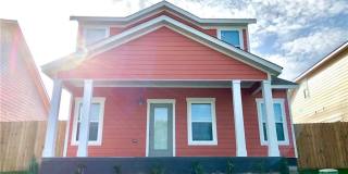 1775  N Izard  LN Gallery 1