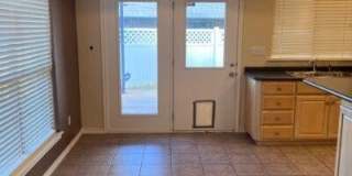 1226 N Canyon Way Gallery 4