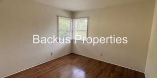 Wonderful two-bedroom home in established neighborhood Gallery 12