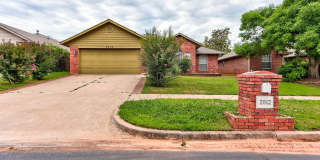 2912 Edinburg Drive Gallery 1