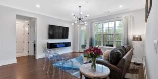 6890 Peachtree Dunwoody Road Gallery 10
