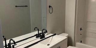 Granville Oaks Gallery 5