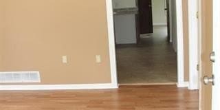26739 SYRACUSE Avenue Gallery 6