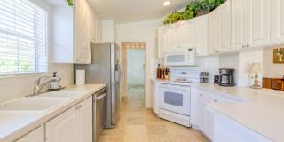 Fully furnished, 2-bedroom, 2 bath, 2 car garage villa Gallery 6
