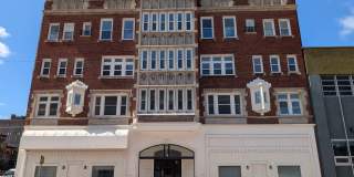 Stunning One Bedroom Apartments in the Heart of Detroit Gallery 1