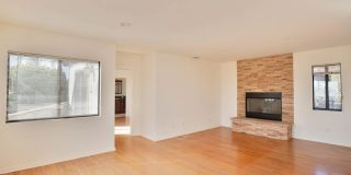 1341 Plum St Gallery 14