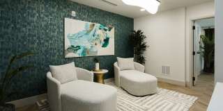 Solis Midtown Gallery 26