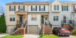 7123 GRESHAM Court E Gallery 1