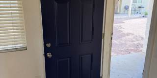 2/2 condo in the heart of Sunnyslope Gallery 4