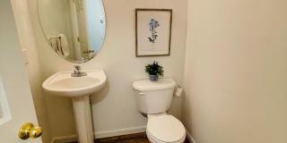 Townhome -2 bed 2.5 bath + bonus area Gallery 15