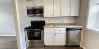 PRELEASING for AUGUST! Close to Campus Gallery 1