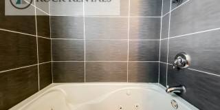 3 Bed 1.5 Bath House in Convenient Location Gallery 8