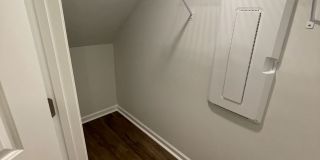 3 bedroom home in Lexington area! Available in June Gallery 1