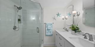 3400 Gulf Shore Blvd N unit: K2 Gallery 17