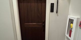 Beautifully Furnished 1/1 Apartment in Downtown Broad St.- $2,350 Gallery 5