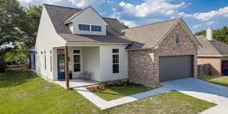 202 Student Lane Gallery 1