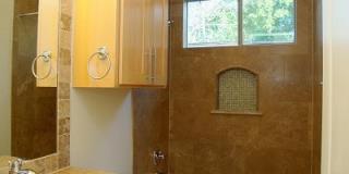 UT PRE-LEASE: Beautiful, Recently Constructed 6 bed/ 4 ba home in North Loop Area, Mins to UT Gallery 10