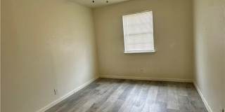 714 S River Street Gallery 9