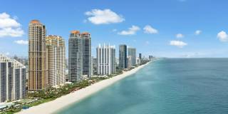 17749 Collins Ave Gallery 40