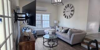 326 E Walnut Street Gallery 2