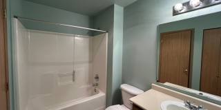 3 Bedroom, 2 Bath in York Neighborhood! Gallery 19