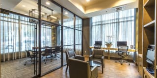 Park Lane Seaport Gallery 8