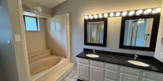 Updated Midway ISD 5 Bedroom Gallery 5