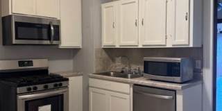 Charming 3-Bedroom House! Gallery 1