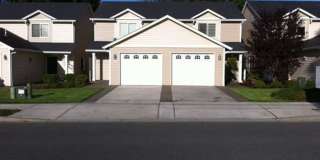 Stylish Three Bedroom Townhome In Camas!! Gallery 1