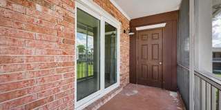 22 COMARES Avenue Gallery 22