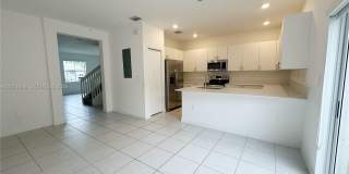 1684 SE 26th Ter Gallery 7
