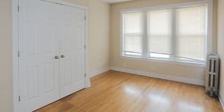 1919-31 W Winona Gallery 14