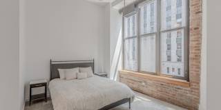 333 W Hubbard Gallery 8