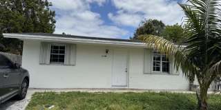 1740 SW 70th Way Gallery 1