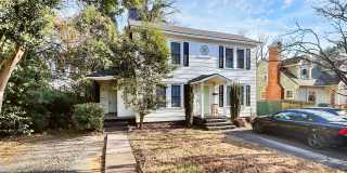 Cozy One Bedroom Triplex in Dilworth! Spring Rent Special! Gallery 1