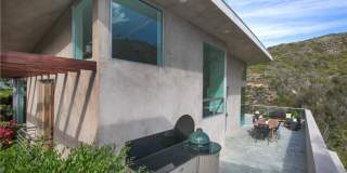 533 Temple Hills Drive Gallery 19