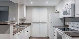 Sycamore Canyon Apartments Gallery 33