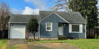 Adorable 2 Bedroom 1 Bath Single Story House with a Garage Gallery 1