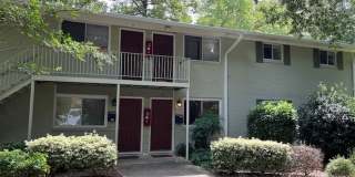 Spacious 3-Bedroom, 2-Bath located in the heart of Carrboro Gallery 1
