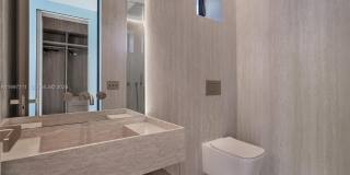 1045 W 47th Ct Gallery 32