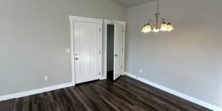 Bright and Modern 3 Bed Condo in Prime Location with Pool & Clubhouse!! Bright and Modern 3 Bed Condo in Prime Location with Pool & Clubhouse!! Gallery 9