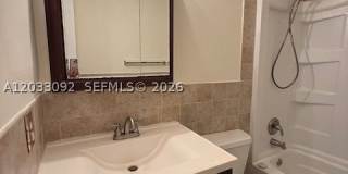 2856 Cambridge Ln Gallery 13