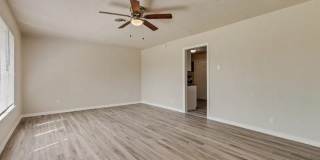 165 Eisenhower Boulevard Gallery 10