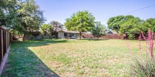 Spacious 3 bed 2 bath Home Gallery 19
