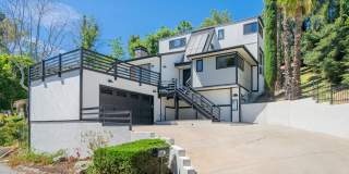 Beautifully Renovated Woodland Hills Home Gallery 1
