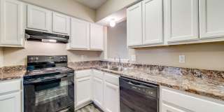 Oaks at Medical Center Gallery 26