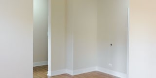 617-25 W Melrose Gallery 15
