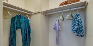 Canyon Square Gallery 7